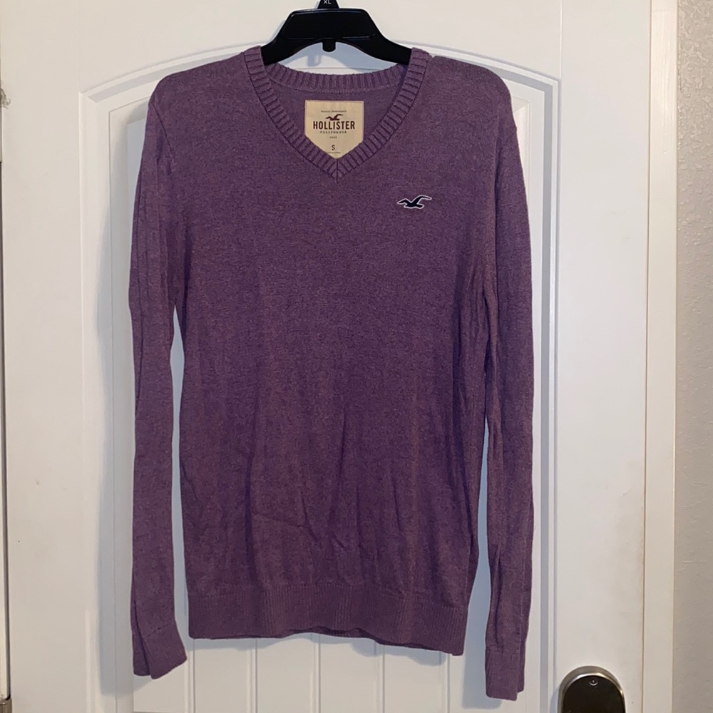 Hollister v neck sweater